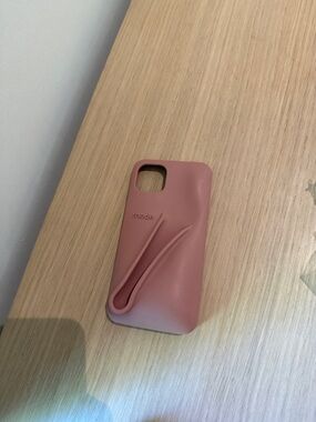 RHODE Silicone iPhone Case with Built-In Hand Strap - Rose